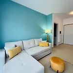 Sunny 2br Steps From The Sea By Pikhost Apartment