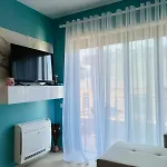 Sunny 2br Steps From The Sea By Pikhost * Vlorë