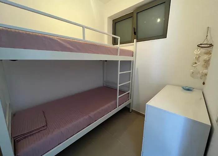 Sunny By Pikhost Влёра