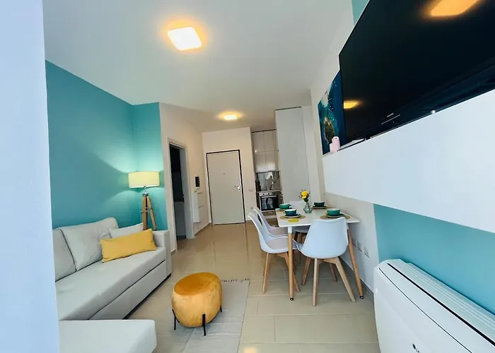 Sunny By Pikhost Апартаменты