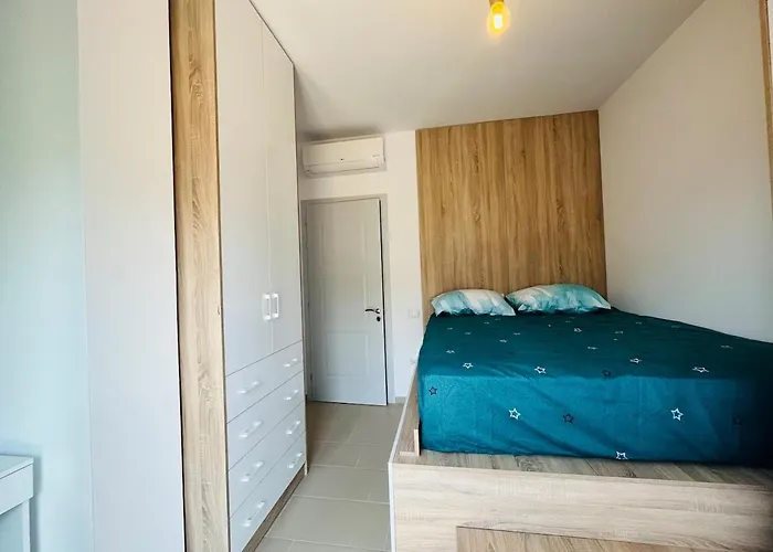 Апартаменты Sunny By Pikhost Влёра