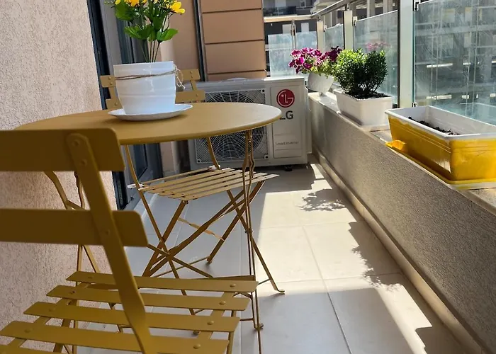 Sunny By Pikhost Апартаменты